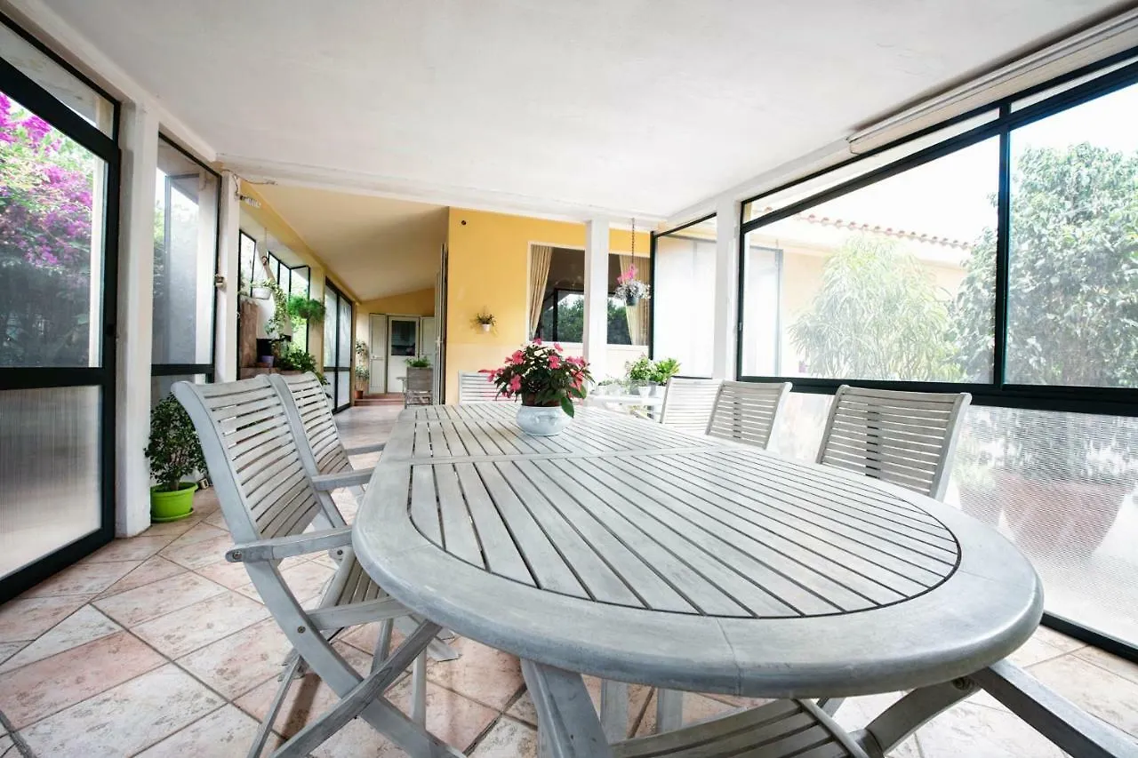 فندق مبيت وإفطار أوريستانو B&B Da Marcella إيطاليا